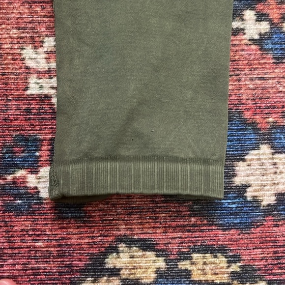 Free People High-Rise 7/8 Good Karma Leggings. XS/S - Picture 10 of 11